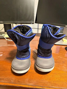 Kamik Snowbug Snow Boots in Blue & Gray Toddler 9